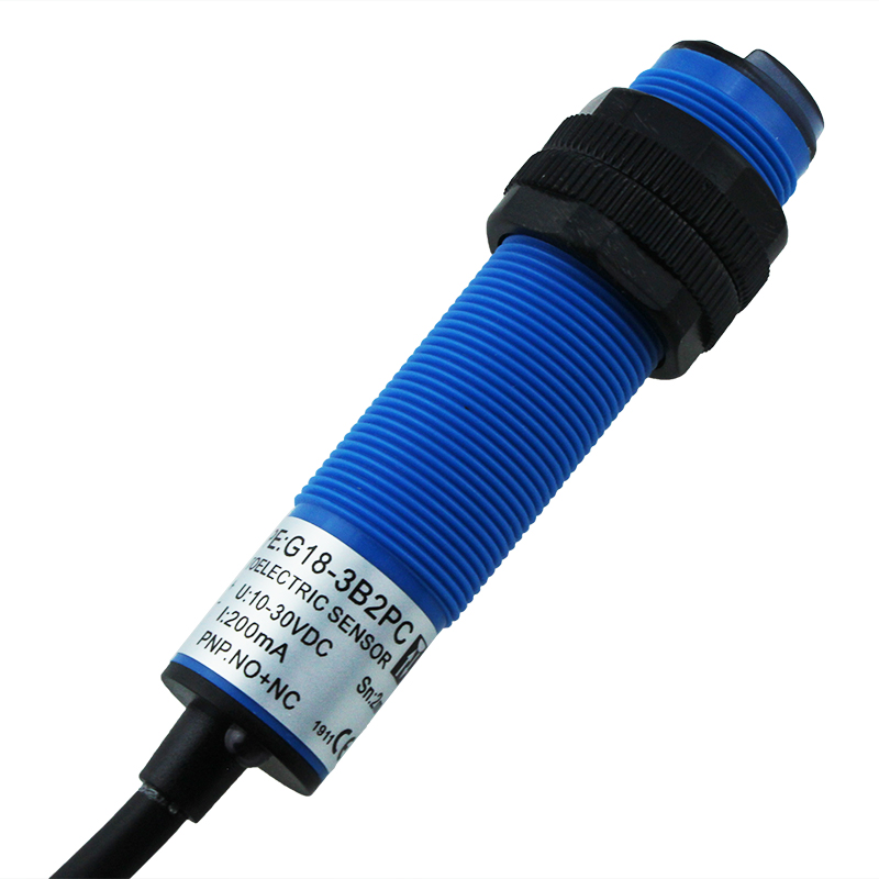 Retroreflective Type Photoelectric Sensor DC10-30V Photocell Sensor G18-3B2PC 